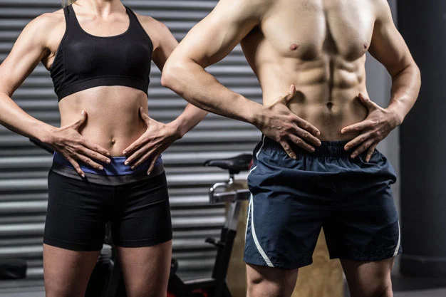 Como atingir a máxima definição corporal: o limiar entre a perda de gordura e a perda de massa muscular!